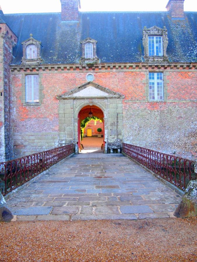Le Beauregard Acomodação com café da manhã Rânes Exterior foto